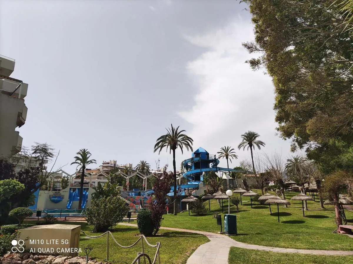 Apartamento BenalSuite estudio, piscina y playa en BenalBeach, Benalmádena España